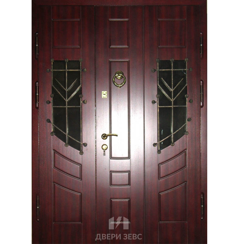 Входная металлическая дверь Катапола из массива дуба