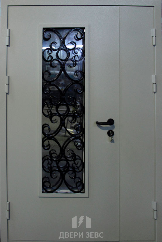 Входная металлическая дверь Эрисос филенчатая